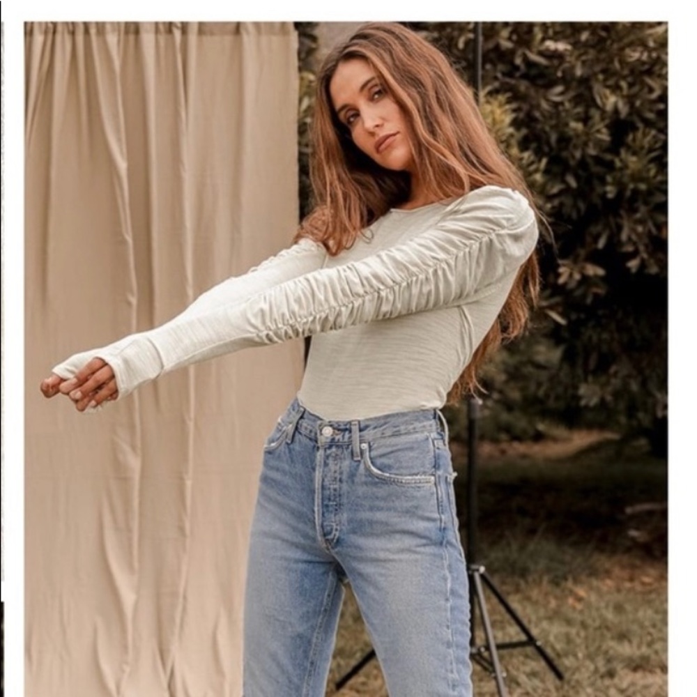 Free People We The Free ‘Natasha’ White Ruched Sleeve Shirt Size Medium